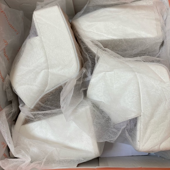 Chunky white platform sandals - Picture 3 of 4